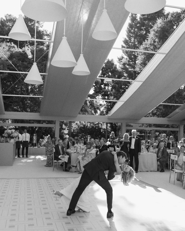 16 Best Wedding Photographers in Canada | Canadian Professional Photography | TOP Luxury Bridal Photographers