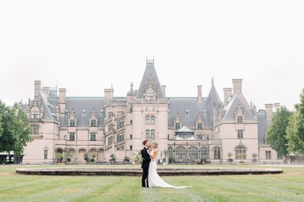 6 Best Vineyard Wedding Venues | Winery Wedding Locations | Wine Farm | All Inclusive Bridal Packages