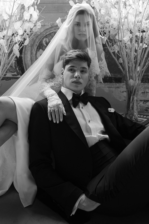 Photoshoot on Italian Villa Wedding | Couple Pre-wedding Photo, Pictures