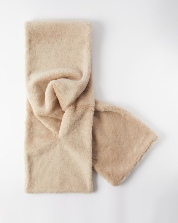 Scarves to Stay Cozy this Fall