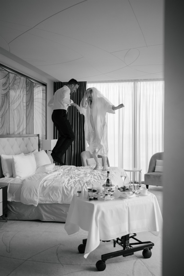 Berlin city elopement | THE WED