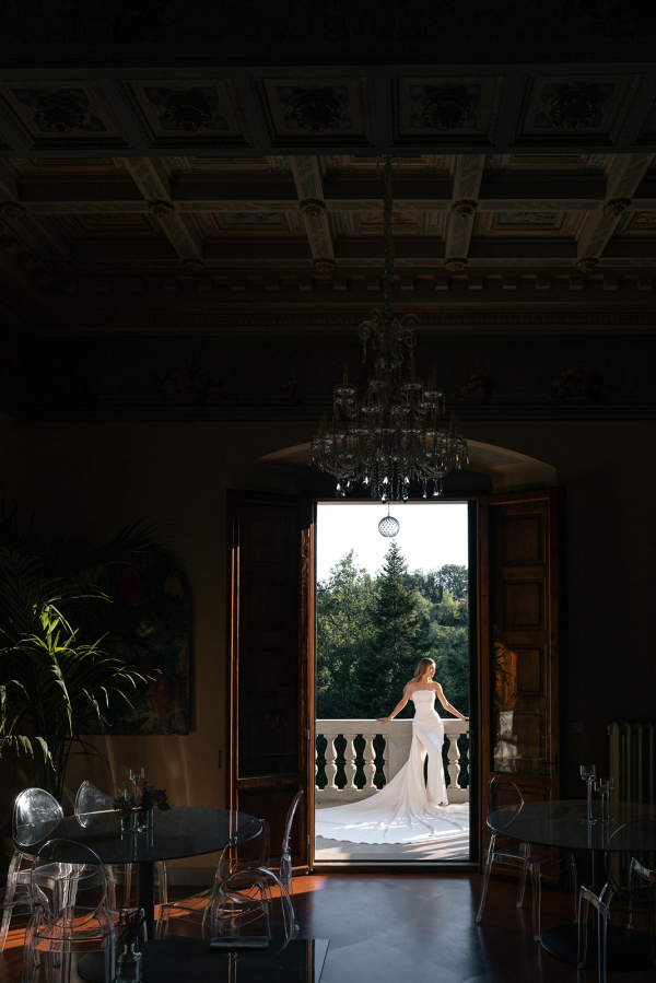 Photoshoot on Italian Villa Wedding | Couple Pre-wedding Photo, Pictures