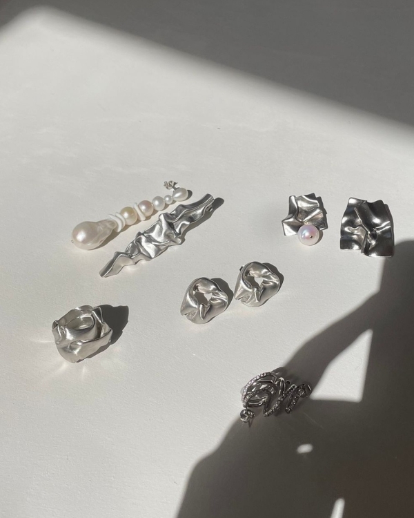 Top 16 Stylish Earrings for Brides | Best Modern Wedding Earrings for Bride