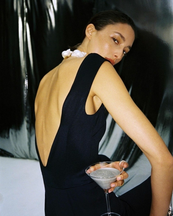 Engagement Party Etiquette | Who Throws The Engagement Party | Who Should be Invited | Planning Guide