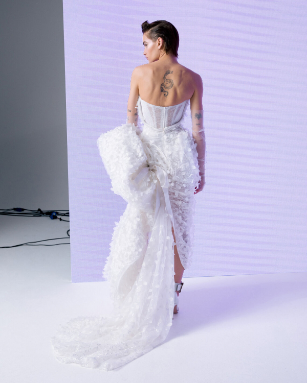 Best Wedding Dresses for Small Bust | Bridal Gowns for Petite Chest | Wedding Outfits