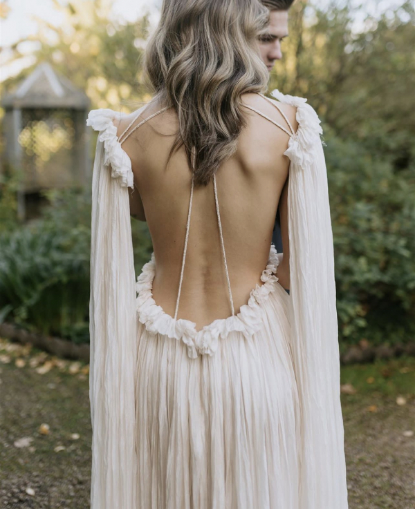 Best Wedding Dresses for Large Bust | Bridal Gowns for Large Breasts