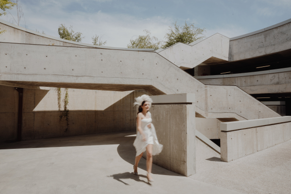 Concrete & Elegance: The Unexpected Pairing
