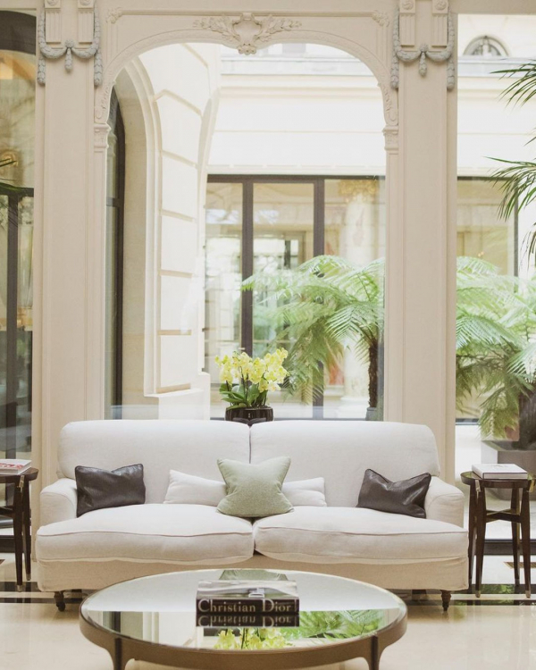 12 Best Wedding Venues in Paris, France | The Most Beautiful Places to Get Married | TOP of the Luxury, Unique Wedding Locations