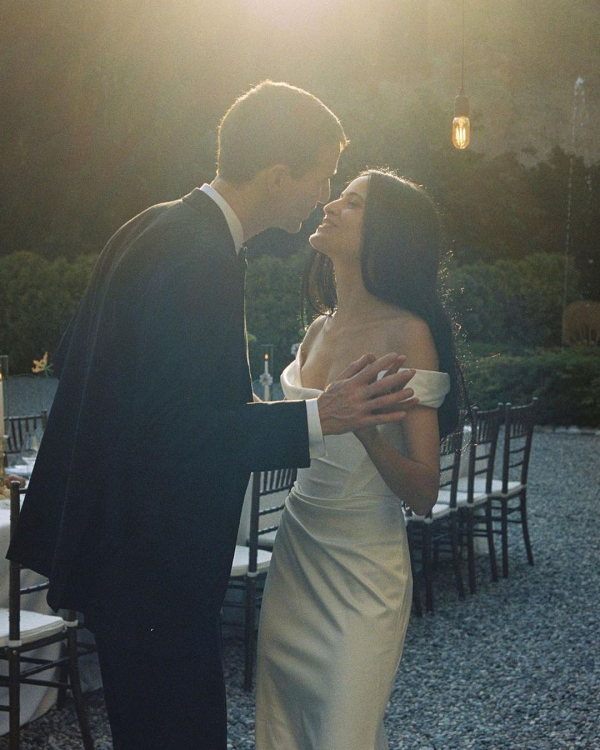 How to Choose The Right Photographer for Your Intimate Wedding?