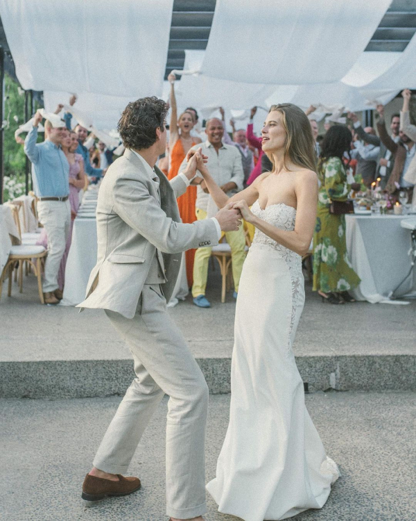Your Guide to Wedding After-Party Etiquette