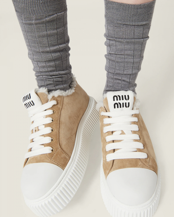 50 Christmas Gifts Ideas for Her 2023 | Unique, Luxury, Cutest & Romantic Gifts for Girlfriend