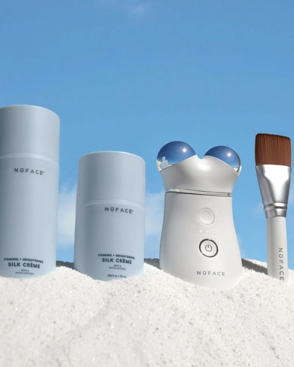 50 Christmas Gifts Ideas for Her 2023 | Unique, Luxury, Cutest & Romantic Gifts for Girlfriend