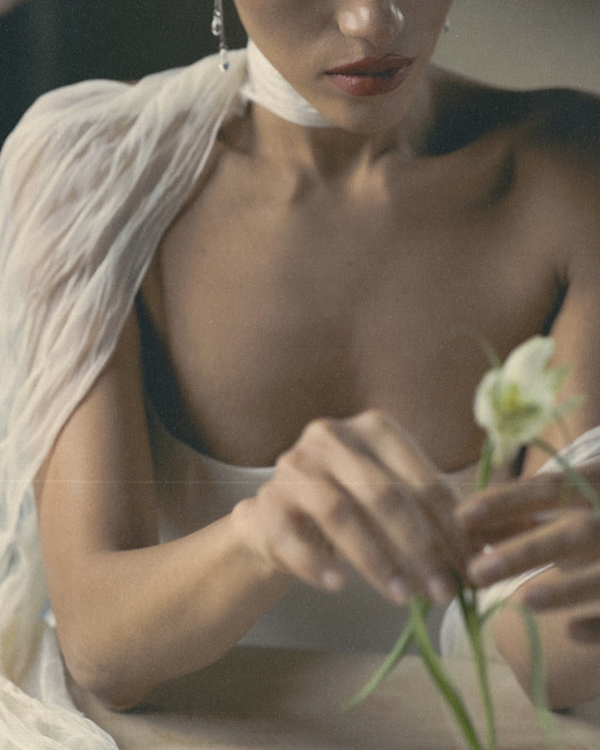 Best Wedding Dresses for Broad Shoulders | Bridal Gown Styles, Outfits for Wide Shoulders