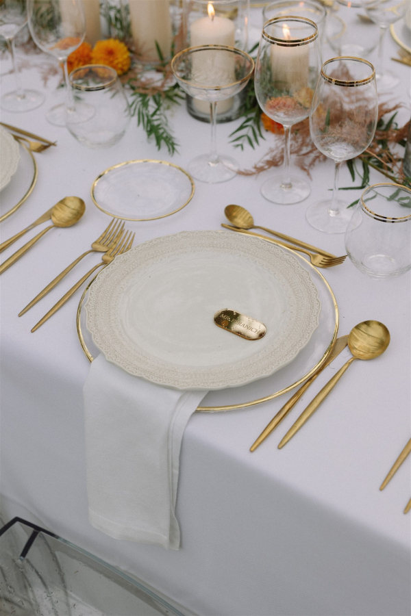 A Minimalistic Fall Wedding at La Baronia