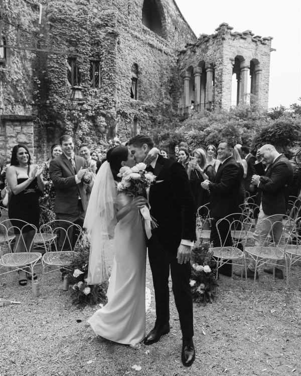 A Minimalistic Fall Wedding at La Baronia