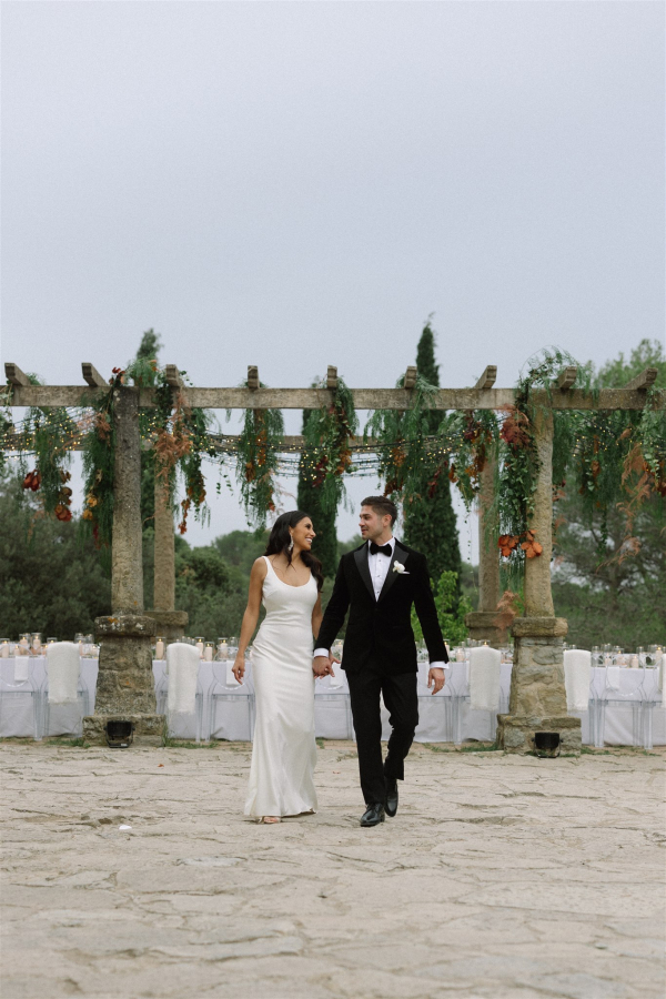 A Minimalistic Fall Wedding at La Baronia