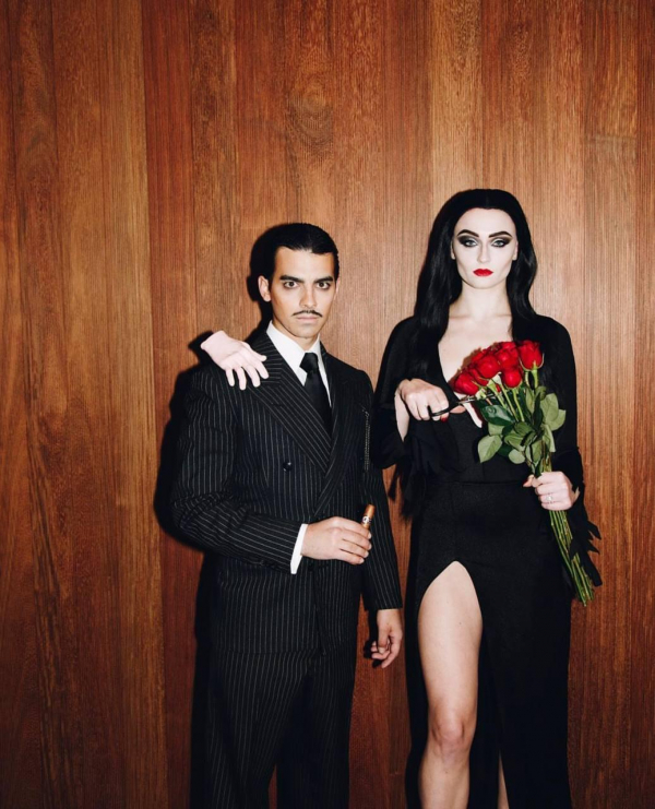30 Iconic Halloween Costumes for Couples