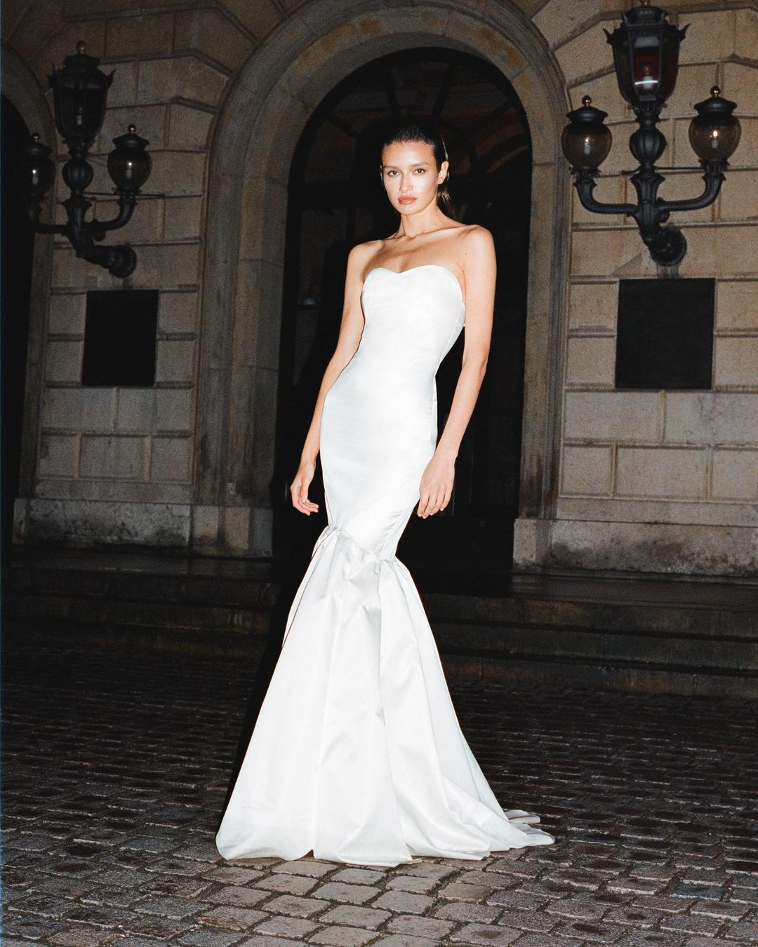 A Gorgeous New Hayley Paige Wedding Dress - Our Wedding Dress of the Day!