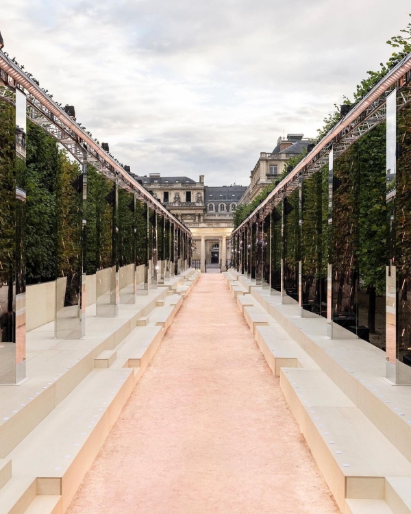 20 Bench Seating Ideas for Your Wedding