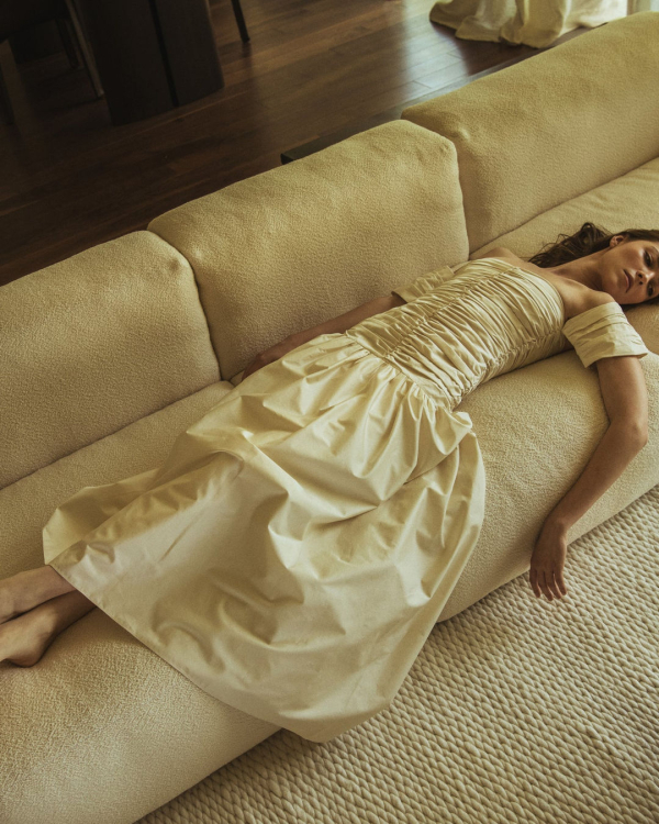 30 Trendy Bridal Dresses Under $1,000