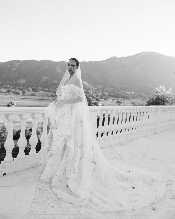 Jamie Foxx’s Daughter Corinne Wears Monique Lhuillier as She Marries in California