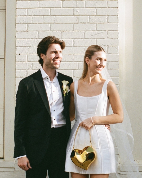 15 Best Wedding Photographers in Canada | Canadian Professional Photography | TOP Luxury Bridal Photographers