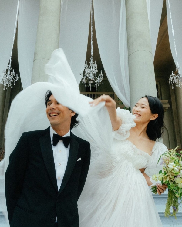 15 Best Wedding Photographers in Canada | Canadian Professional Photography | TOP Luxury Bridal Photographers