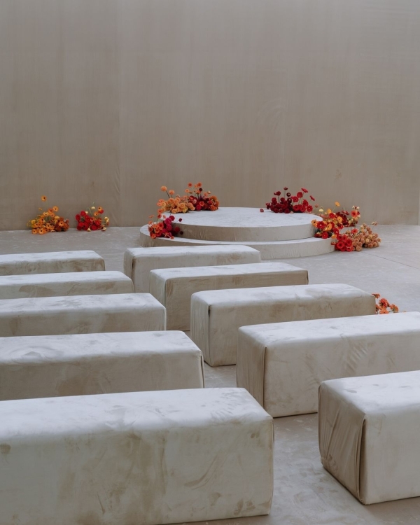 20 Bench Seating Ideas for Your Wedding