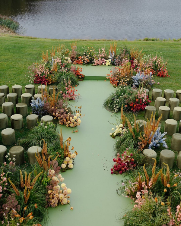 30 Fresh Ideas for Unique Aisle and Ceremony Seating
