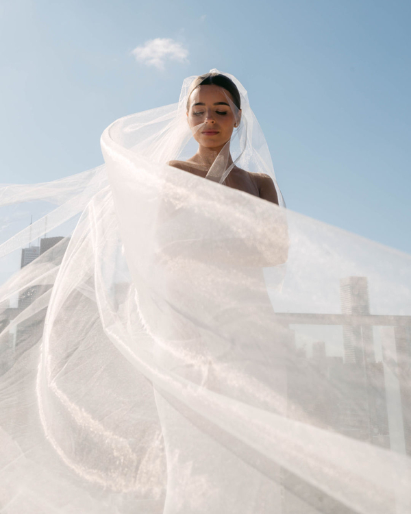 15 Best Wedding Photographers in Canada | Canadian Professional Photography | TOP Luxury Bridal Photographers