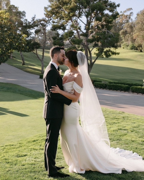 15 Best Wedding Photographers in Canada | Canadian Professional Photography | TOP Luxury Bridal Photographers