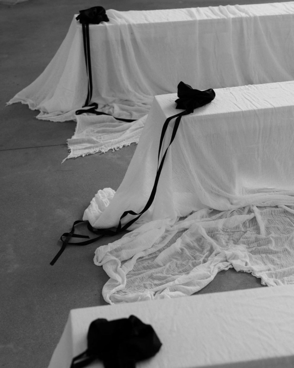 20 Bench Seating Ideas for Your Wedding