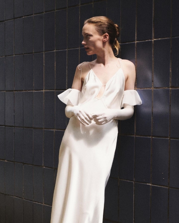 30 Trendy Bridal Dresses Under $1,000