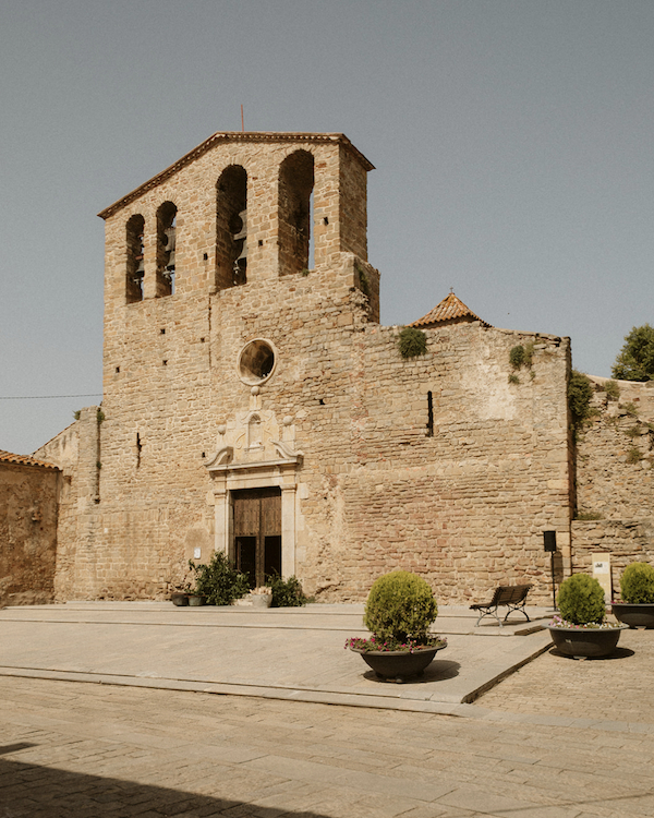 An Elegant Barcelona Wedding with Minimalist Charm
