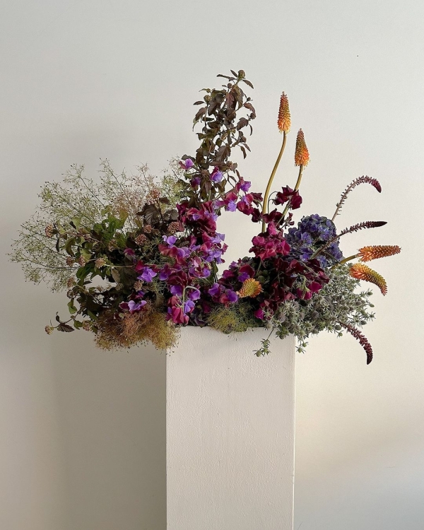 Wedding Florist in the UK | Wedding Decorators, Flower Arrangements in Britain | Bouquet For Bride