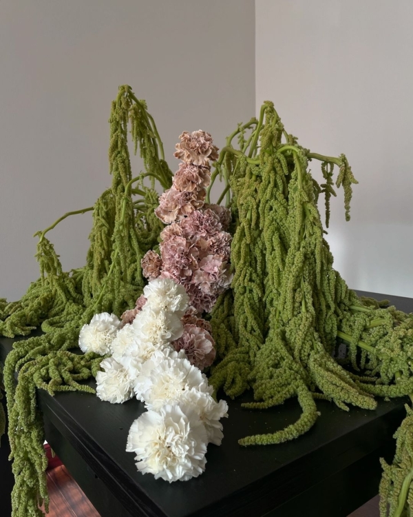 Wedding Florist in the UK | Wedding Decorators, Flower Arrangements in Britain | Bouquet For Bride