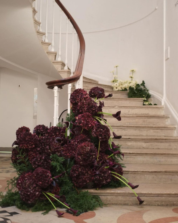 Wedding Florist in the UK | Wedding Decorators, Flower Arrangements in Britain | Bouquet For Bride