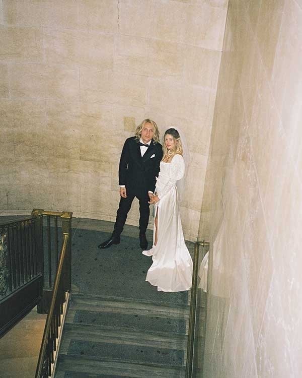 How to Handle Wedding Budget Stress as a Couple