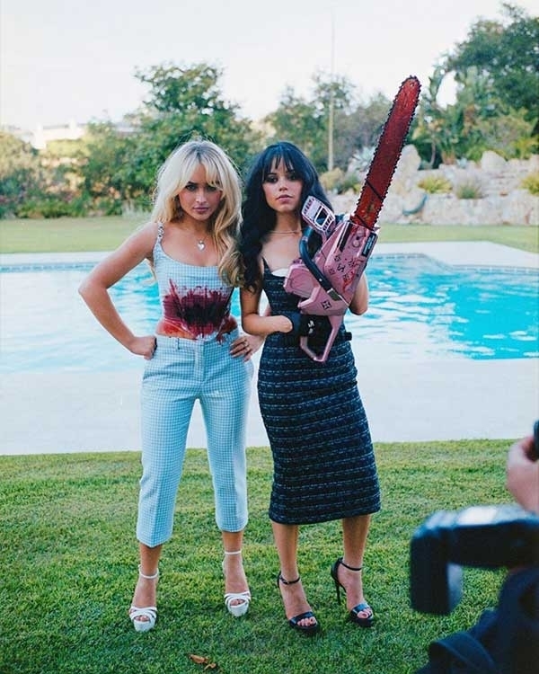 30 Iconic Halloween Costumes for Couples