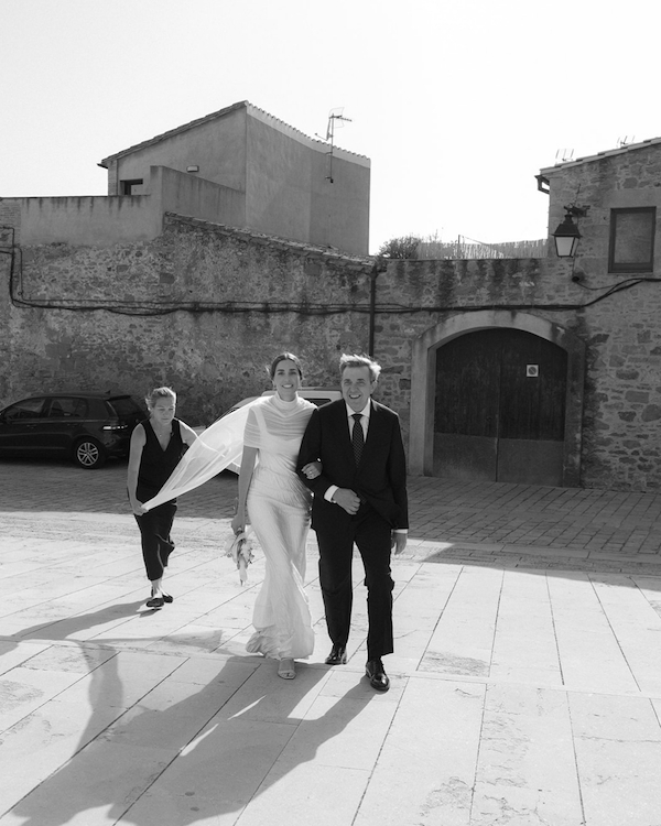 An Elegant Barcelona Wedding with Minimalist Charm