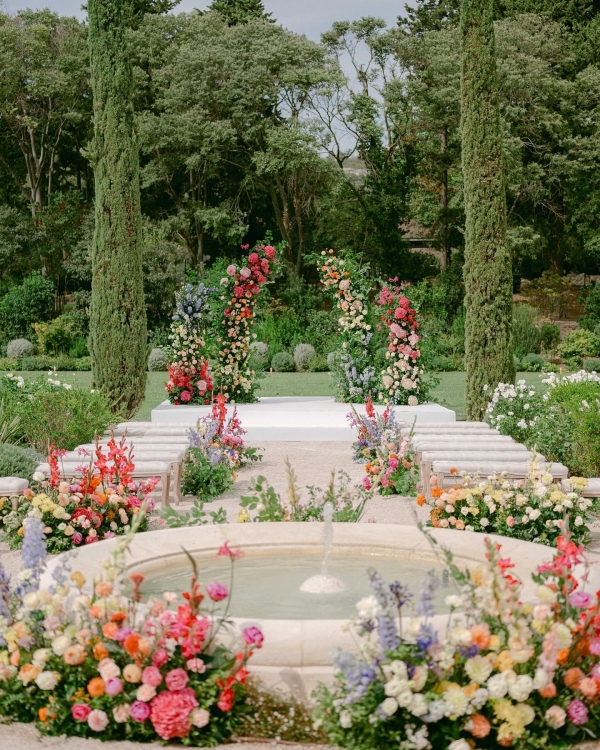 Photographers Maddy Christina