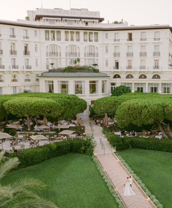 Photographers Maddy Christina