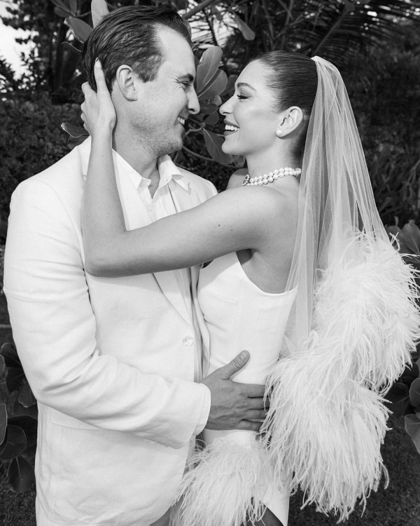 15 Best Wedding Photographers in Canada | Canadian Professional Photography | TOP Luxury Bridal Photographers