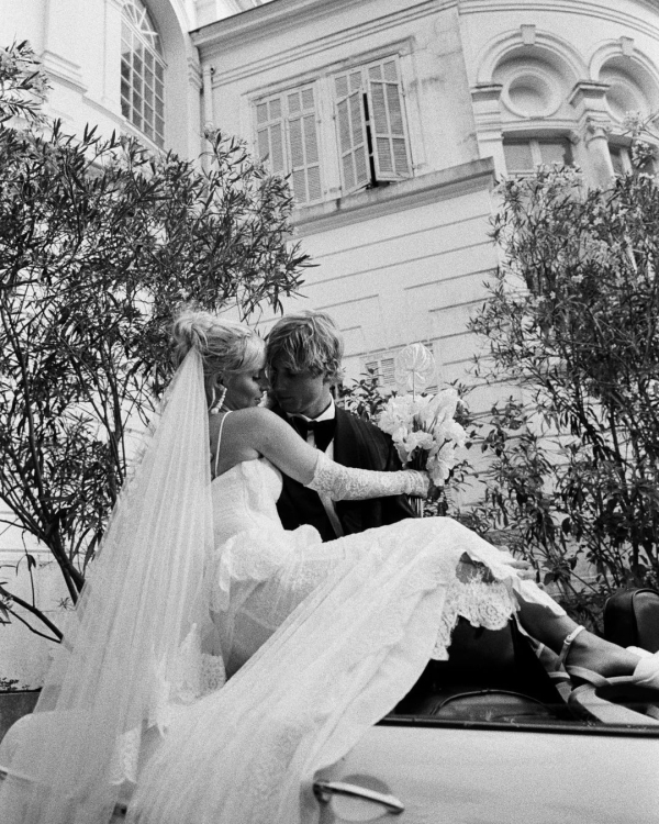 15 Best Wedding Photographers in Canada | Canadian Professional Photography | TOP Luxury Bridal Photographers