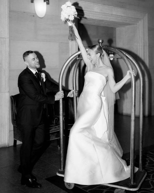 15 Best Wedding Photographers in Canada | Canadian Professional Photography | TOP Luxury Bridal Photographers