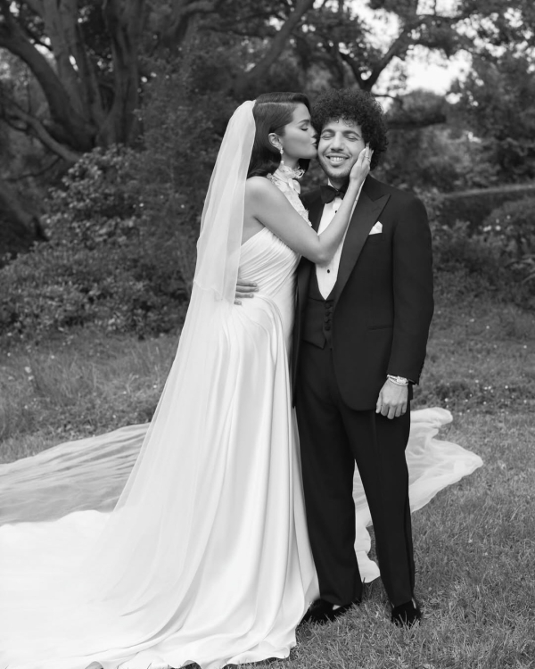 Selena Gomez and Benny Blanco’s Stunning Wedding Photos Revealed