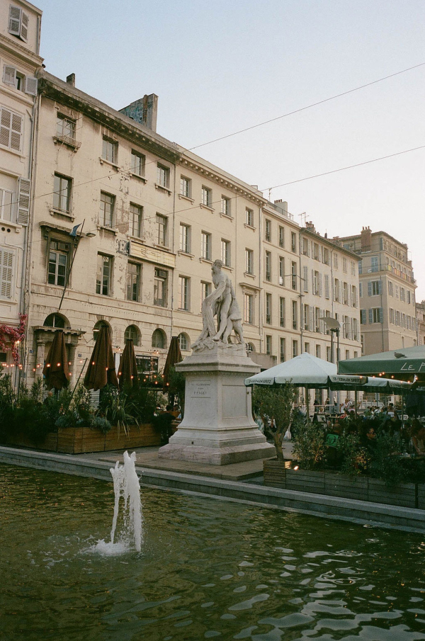 Photographers Vanessa Mathieu Pineda