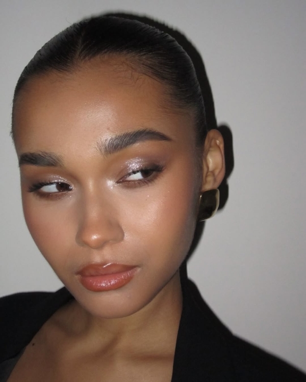Trend: Toasty Glam Makeup