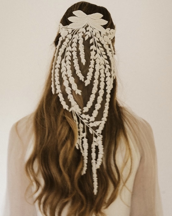 How to Make Your Wedding Hair Stay Perfect All Day