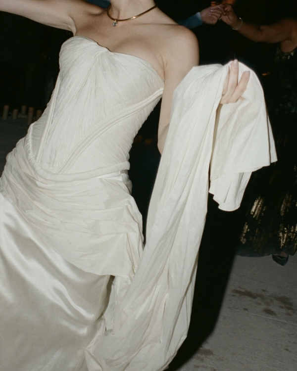 An Artistic Wedding Amongst a Hidden Stone Quarry in Provence